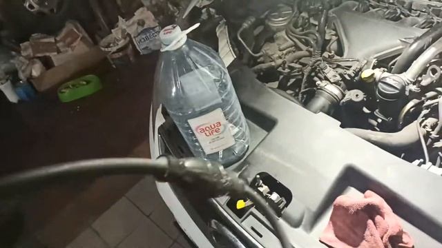 Замена топливного фильтра Форд Мондео 4 дизель 2.0 TDC.Ford Mondeo 4 MK4 diesel Fuel filter Bosch смотреть онлайн