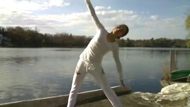 Kundalini Yoga Standing Warmups смотреть онлайн