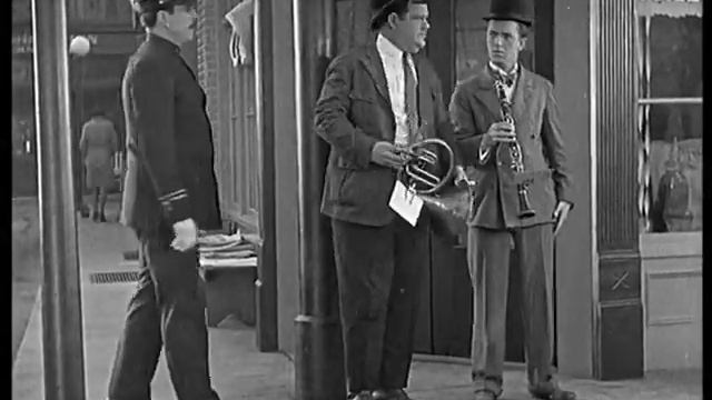 Laurel And Hardy - 'You're Darn Tootin' (Silent Movie -1928)