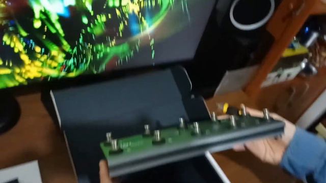 MELOAUDIO MIDI Commander Introduction смотреть онлайн