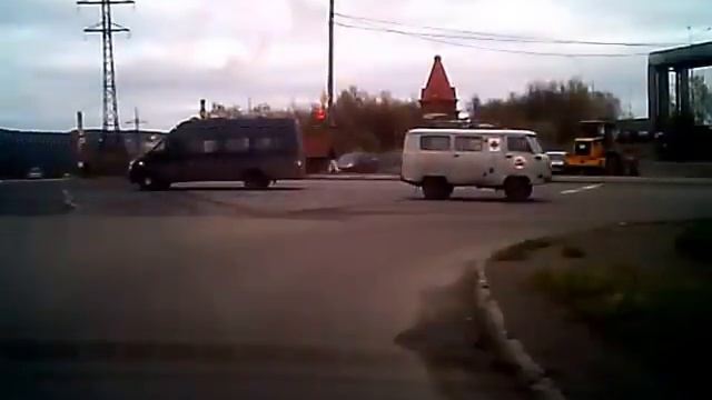 Маршрутка №18 на красный свет Мурманск смотреть онлайн