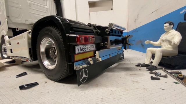 Mercedes Actros как у КАЛЯН86 1:14 модель RC Tamiya Мерседес Актрос смотреть онлайн