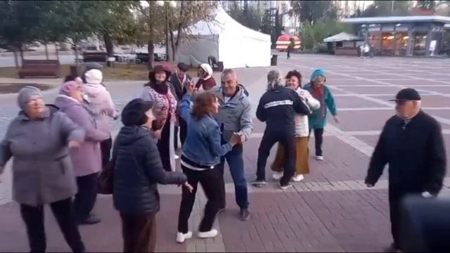 Я скучаю по тебе..... 08.10.23. смотреть онлайн
