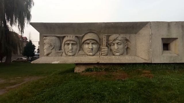 Город РАВА - РУСЬКА / Ратуша , храмы , архитектура смотреть онлайн