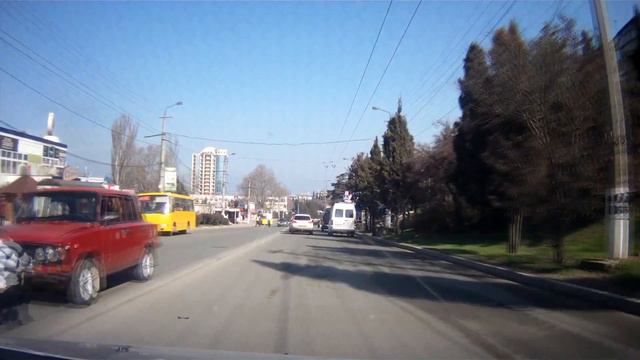 Едем по городу Севастополь от проспекта Античный до Автовокзала смотреть онлайн