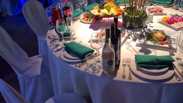 Пример банкетного стола на свадьбу смотреть онлайн