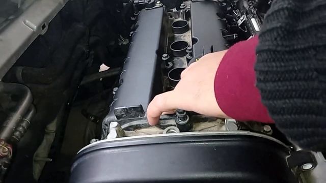 FORD FOCUS 2 ÜST KAPAK CONTA DEĞİŞİMİ . смотреть онлайн