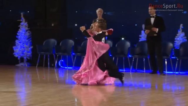 Кирилл Иванов - Ирма Болотаева, Final Viennese Waltz смотреть онлайн