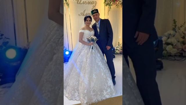 НЕВЕСТА ДОВЕЛА ДО СЛЕЗ! ТРОГАТЕЛЬНЫЕ СЛОВА БЛАГОДАРНОСТИ ПАПЕ! смотреть онлайн