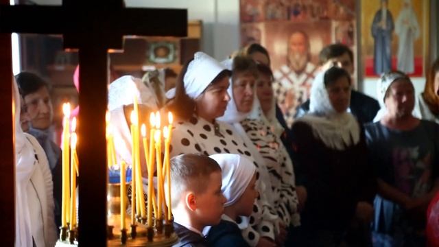 Литургия в храме в честь иконы Божией Матери Скоропослушница, д.Голубы. Мгновения праздника смотреть онлайн