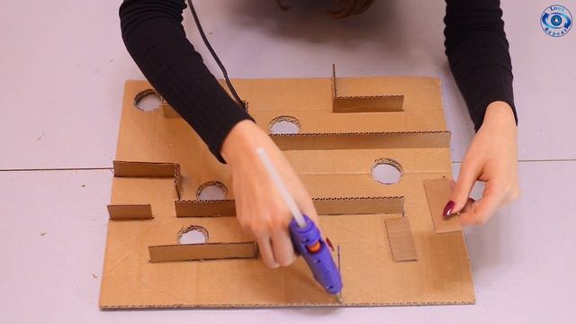 Board Game Marble Labyrinth from Cardboard | How to Make Amazing Game смотреть онлайн