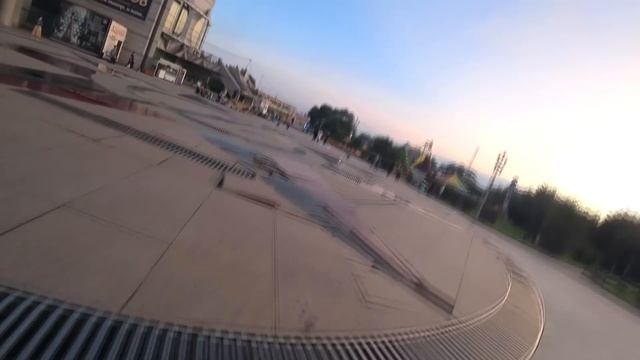 НА СКЕЙТЕ ОТ ПЕРВОГО ЛИЦА ПО ГОРОДУ. ЗАКРЫЛИ СКЕЙТ-ПАРК НА РЕМОНТ. РАЗБОРКИ С ОХРАНОЙ НА СПОТАХ. смотреть онлайн