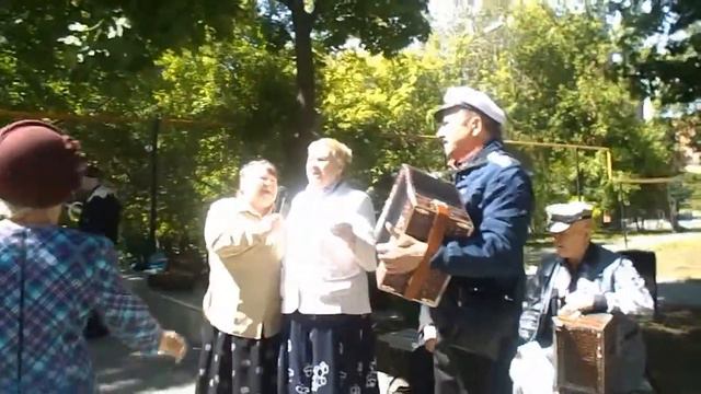 Нижегородская гармонь Гаращенкова. Я когда то была молодая. смотреть онлайн