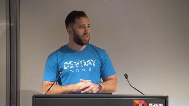 DevDay 2018 - Webhooks by Ben Mostafa смотреть онлайн