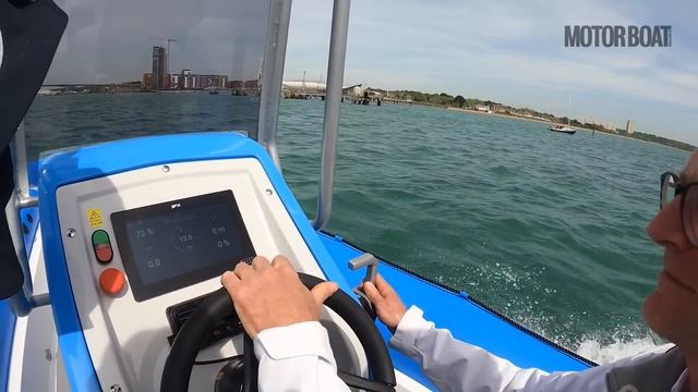 Driving a ground-breaking £74k electric RIB | RS Pulse 63 quick spin | Motor Boat & Yachting смотреть онлайн
