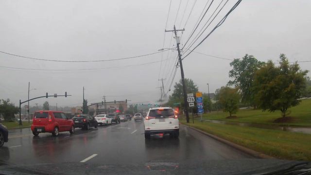Driving through Henderson County, North Carolina смотреть онлайн