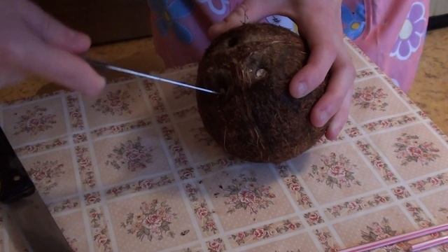 Как вскрыть кокос смотреть онлайн