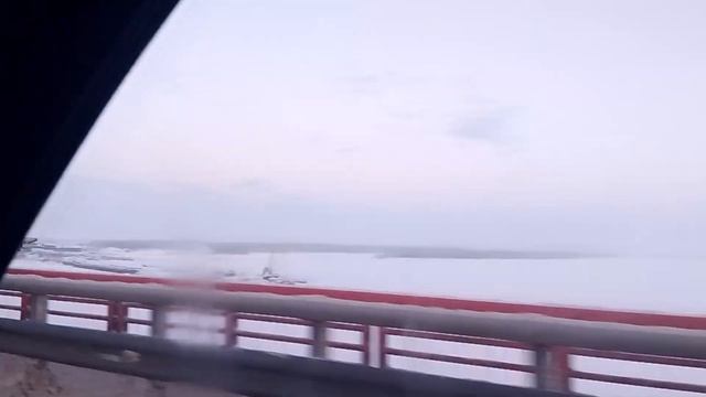 Прокатились по мосту через Иртыш смотреть онлайн