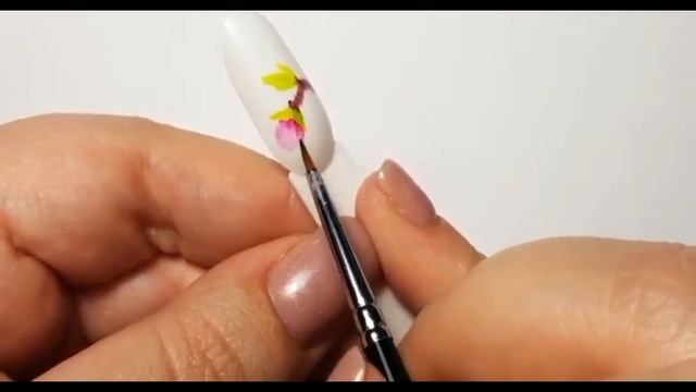 Как нарисовать Магнолию. Цветок на ногтях смотреть онлайн