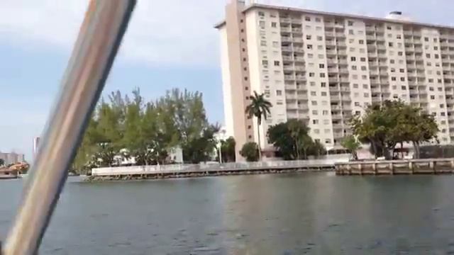 Все об Америке!!! По заливу на катере с ветерком США смотреть онлайн