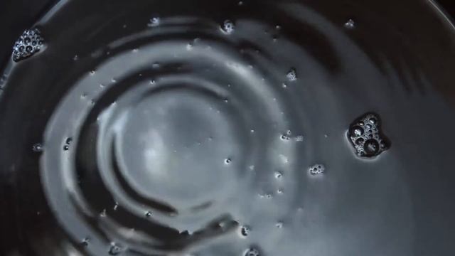 Как помыть окна и рамы без разводов? смотреть онлайн