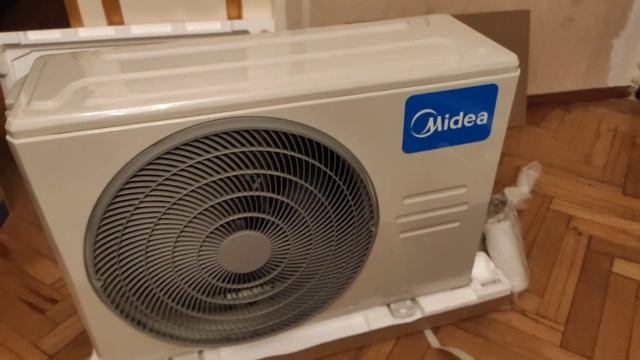 MIDEA VERTU  VP-12N8D6-I . Кондиционеры Мидея, футуристический дизайн будущего в настоящем.