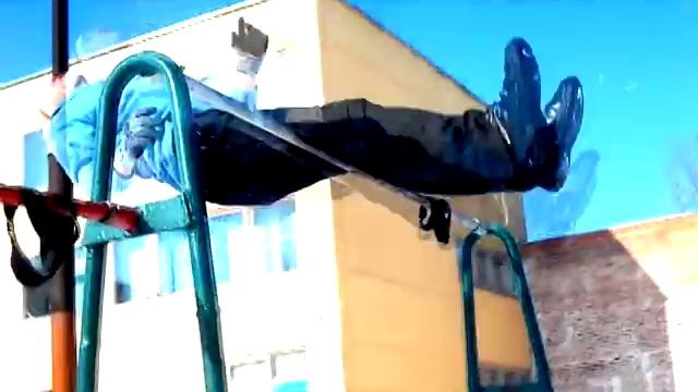 Соскоки,падения,сальто( Хойники 19.02.2012).avi смотреть онлайн