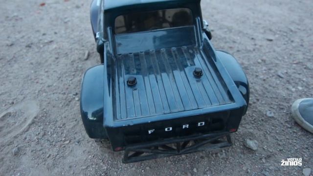 Elektromobilių Lenktynės: „BMW I3“ Prieš RC Modelį