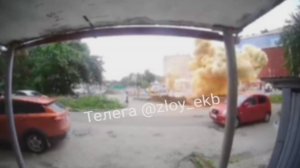 Взорвавшийся кабель выдал облако в виде белого «гриба»