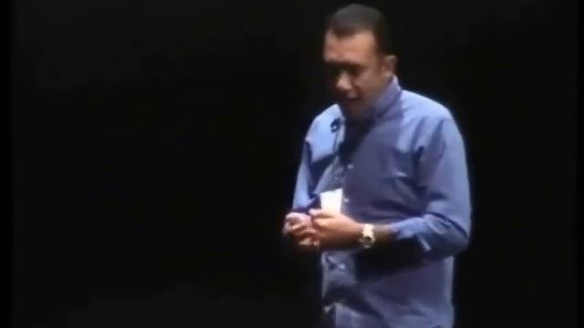 The discomfort of our comfort zone | Wael Fakharany | TEDxCairo смотреть онлайн