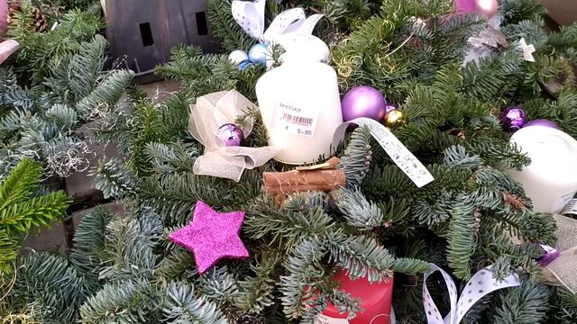 В НИДЕРЛАНДСКОМ САДОВОМ ЦЕНТРЕ НОВОГОДНИЙ РОЖДЕСТВЕНСКИЙ ДЕКОР,ЕЛКИ В ГОРШКАХ И СРЕЗ.Идеи декора. смотреть онлайн
