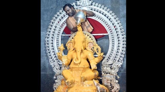 Om Gam Ganapataye Namaha