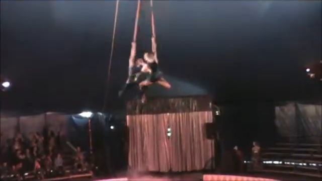 Воздушный дуэт на петлях смотреть онлайн