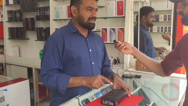 Cheapest Iphones Malayalam| Used Mobiles |കൊയമ്പത്തൂർ മൊബൈൽ മാർക്കറ്റ് | Coimbatore Mobile Market