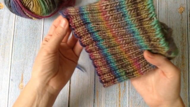 Женская шапка резинкой два на два из Yarn Art Harmony \ Триостарты октябрь \ второй день смотреть онлайн