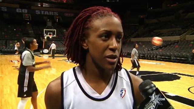Danielle Robinson - Practice 6/8/11 смотреть онлайн
