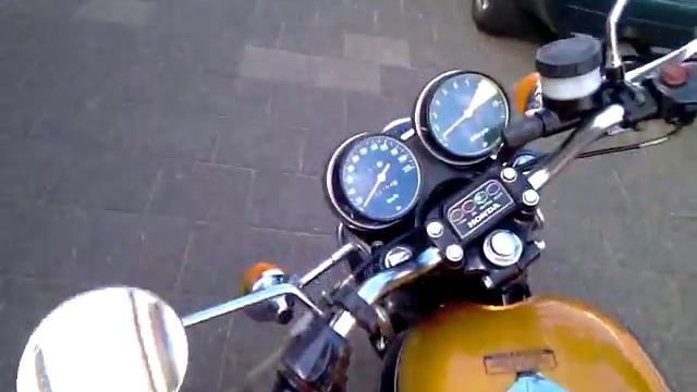 Unrestored Honda CB 750 Four K2 1972 смотреть онлайн