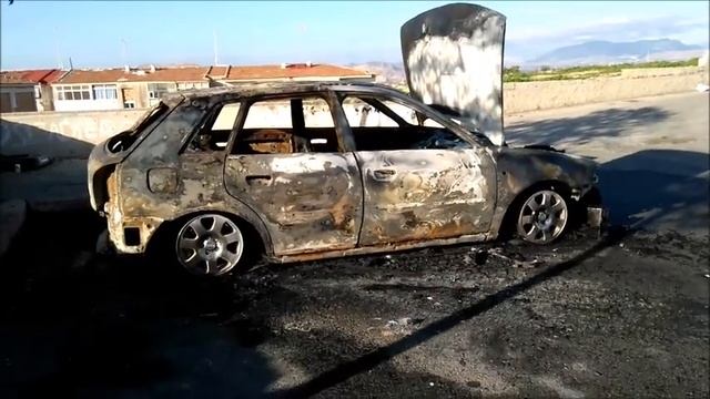ШОК! СГОРЕЛА МАШИНА ВО ДВОРЕ! Испания, Аликанте. СОЖГЛИ МАШИНУ смотреть онлайн