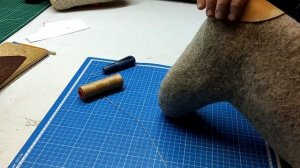 Как самому подшить валенки. Защита пятки валенка. Секреты ремесла.Изготовоение выкройки. #kozha40pr