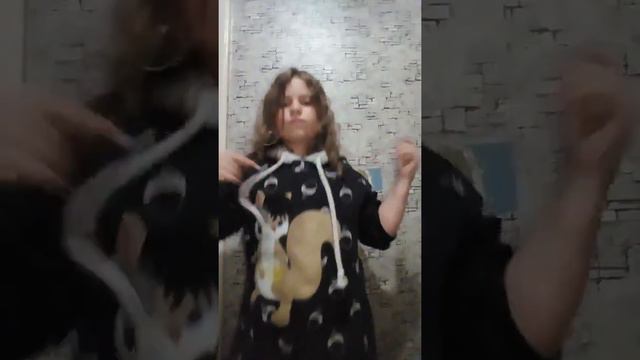 Танцую под песню Малой повзрослел смотреть онлайн