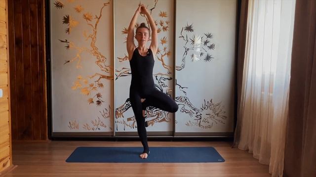 Йога, яка гармонізує, наповнить енергією і допоможе встановити контакт з собою❤️ смотреть онлайн