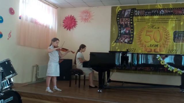 Э .Джонс "Буги". Исп. Уланова Татьяна и Уланова Ольга. смотреть онлайн