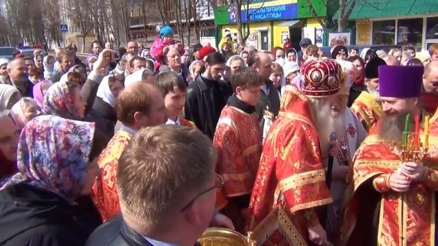 Пасхальный крестный ход от Покровской церкви к стройке нового храма г. Кольчугино смотреть онлайн