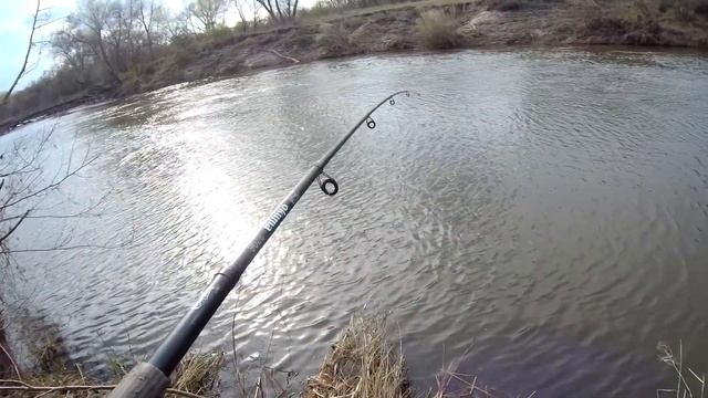 Рыбалка на реке на фидер 1 мая. Густера, плотва, голавль, елец, и другие. смотреть онлайн