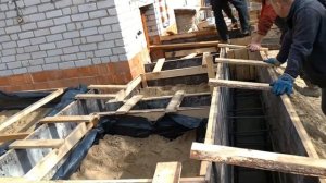 Заливка ленточного фундамента: крыльцо и веранда