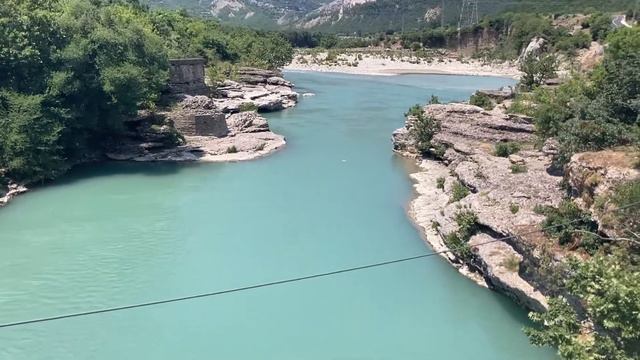 ДА, ТАКАЯ АЛБАНИЯ МНЕ НРАВИТСЯ смотреть онлайн