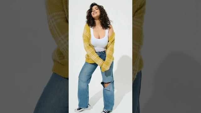 Denise Bidot The Plus Size Queen Of Fashion | Instagram Star | Plus Size Model Wiki | Makeup Artist