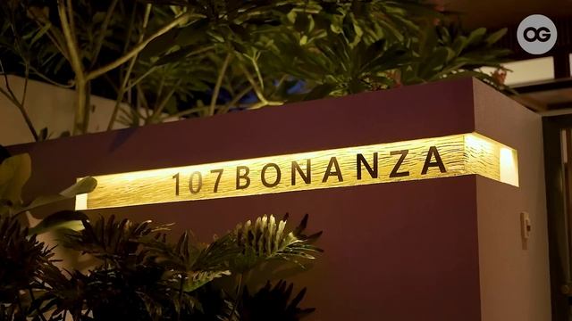 This Modern Tropical (Not Tiny) House in the City Is a Gentleman's Gift to His Family | Unique Home смотреть онлайн