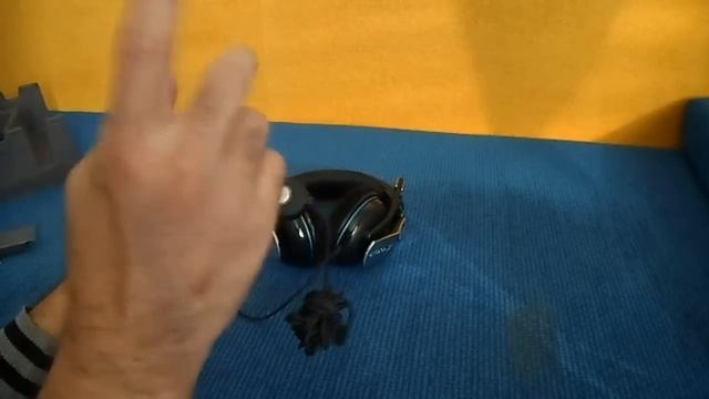 Unboxing игровой гарнитуры Corsair Vengeance™ 1500 Dolby 7.1 смотреть онлайн