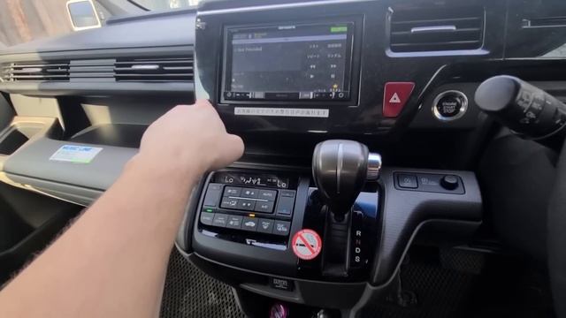 Honda Stepwgn 4WD. Самый полный обзор от А до Я. Такого вам другие не расскажут. Топовый минивэн. смотреть онлайн